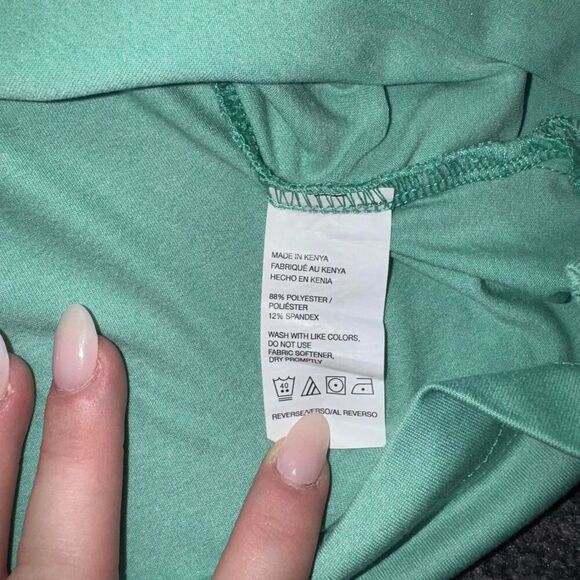 NWOT - IZOD Turquoise Collared Polo Golf Shirt - Picture 4 of 7